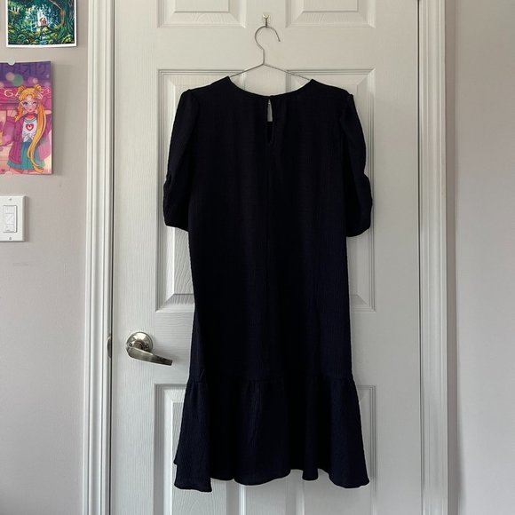 DKNY | Ruched-Sleeve Flounce-Hem Shift Dress - Picture 2 of 6